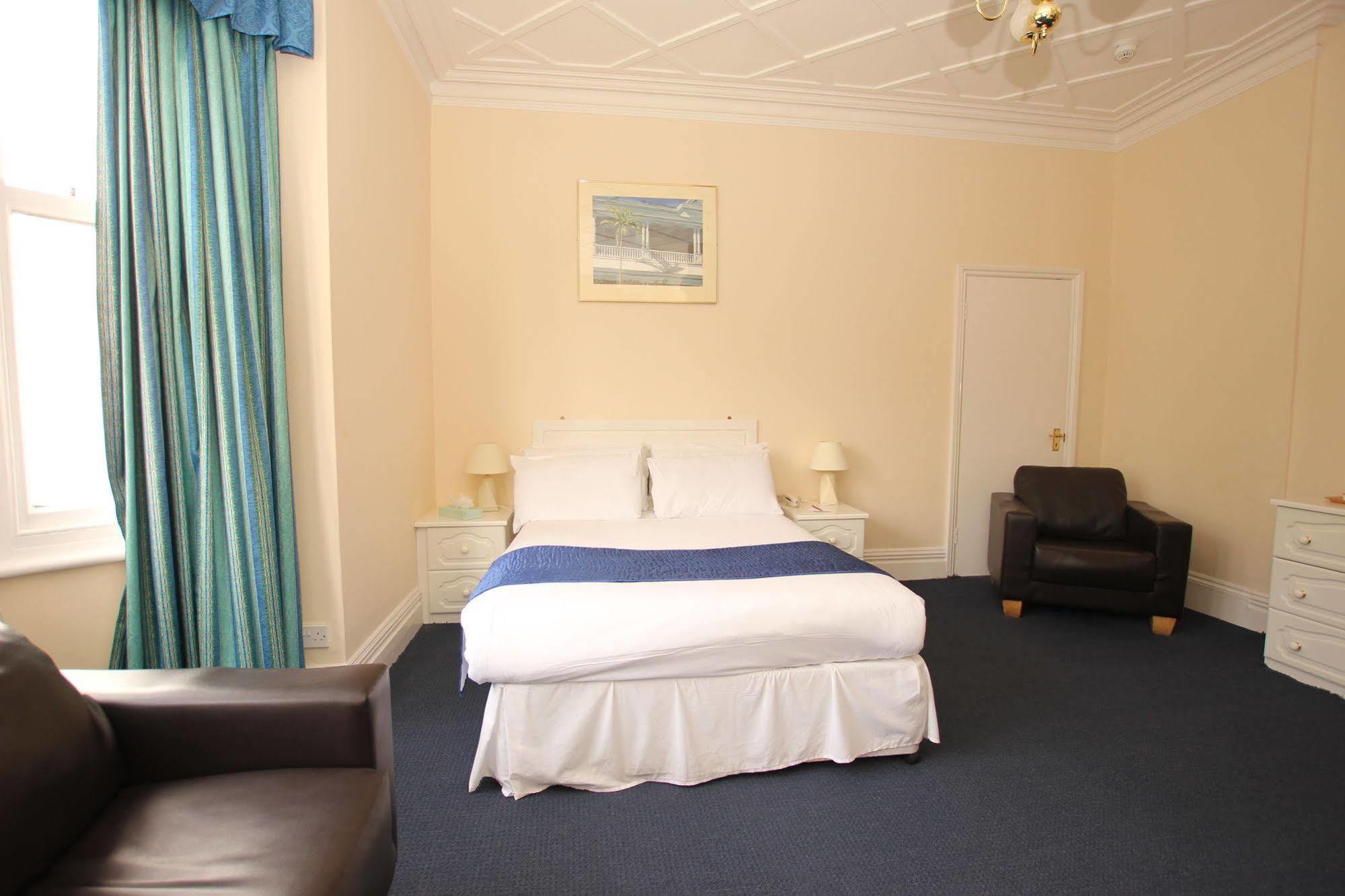 Langford Hotel, & Hotel